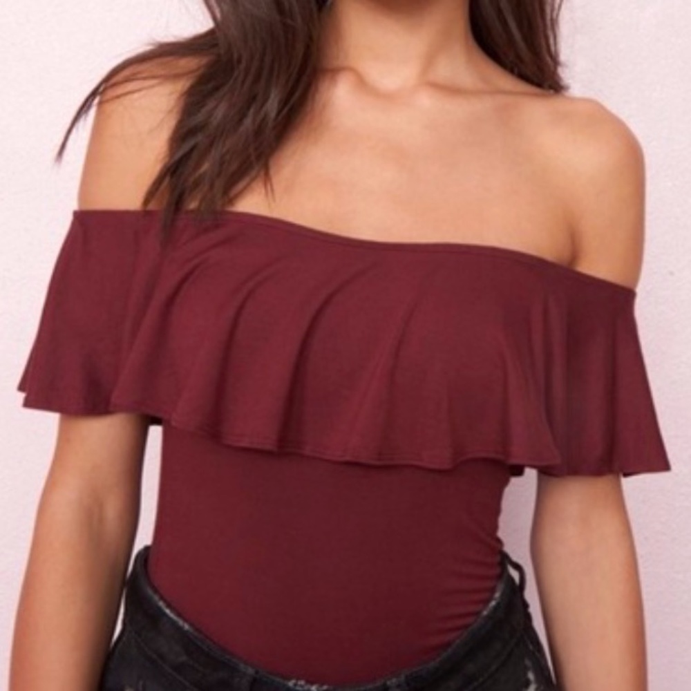 GARAGE Off Shoulder Ruffle Cropped Top NWOT